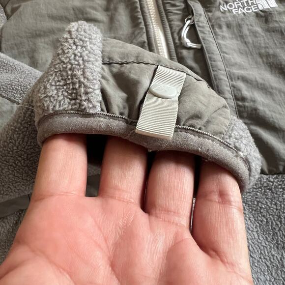 The North Face Polartec Recycled Fleece Jacket Womens Small Gray Full Zip - Picture 6 of 14
